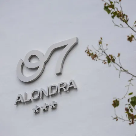 O7 Alondra Otel