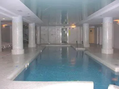 O7 Alondra Hotel