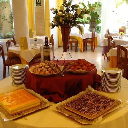 O7 Alondra Hotel 3*