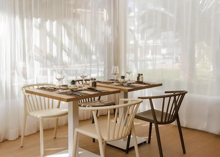 Hotell O7 Alondra 3*